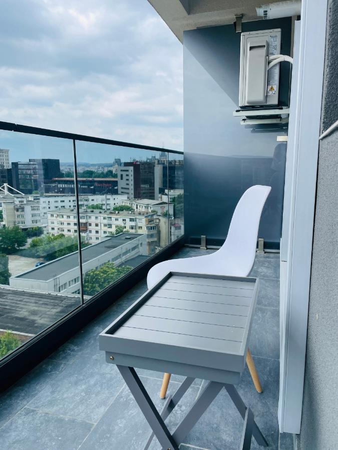 Q Royal Apartment - Palas Center Яш Екстериор снимка
